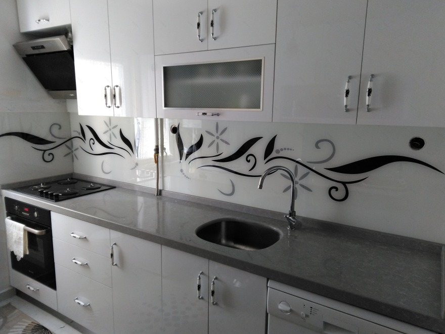 厨房隔断玻璃幕墙的魅力-5