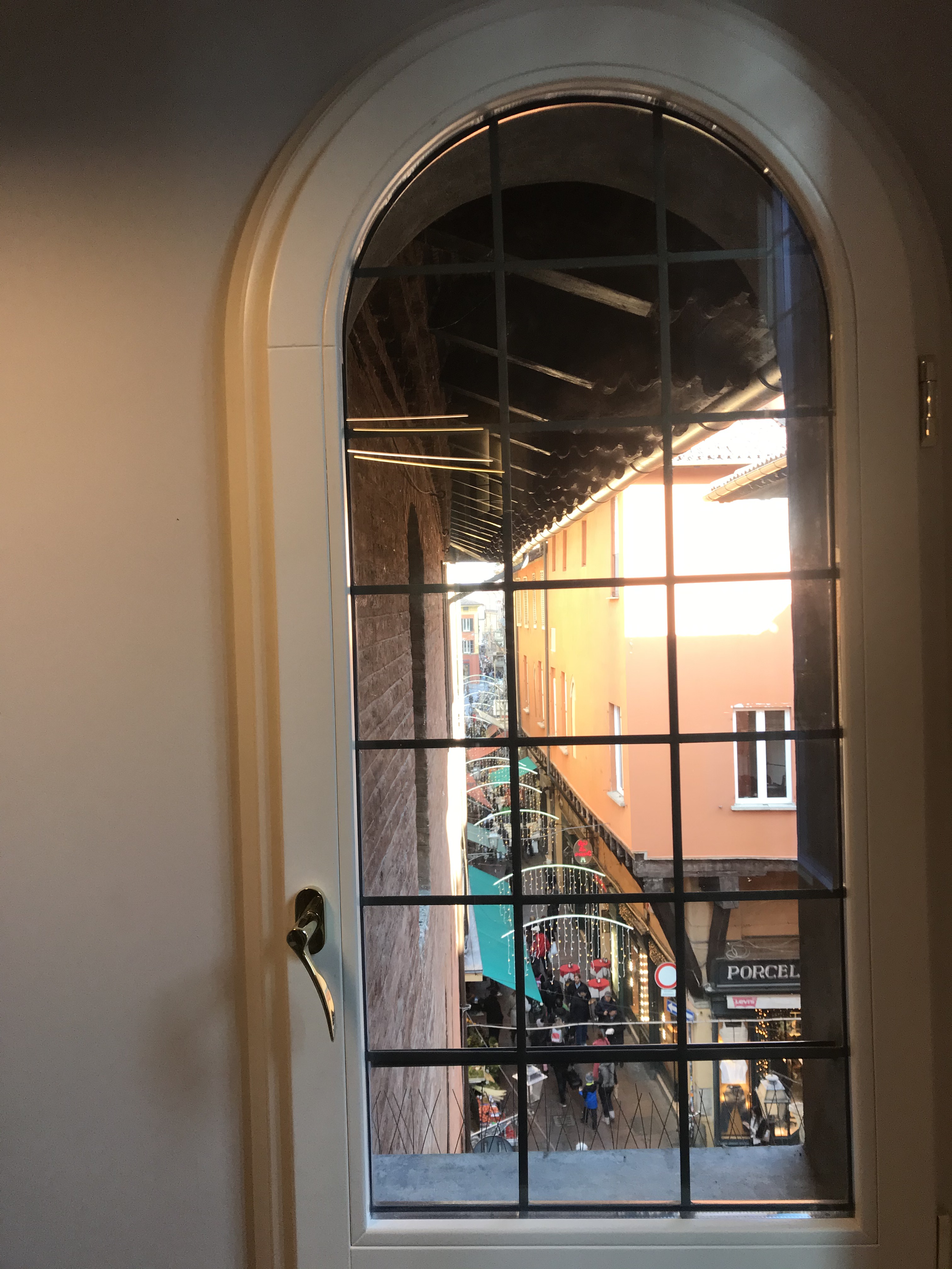 异形屋顶下的温馨家园丨Claudia Rossi-2