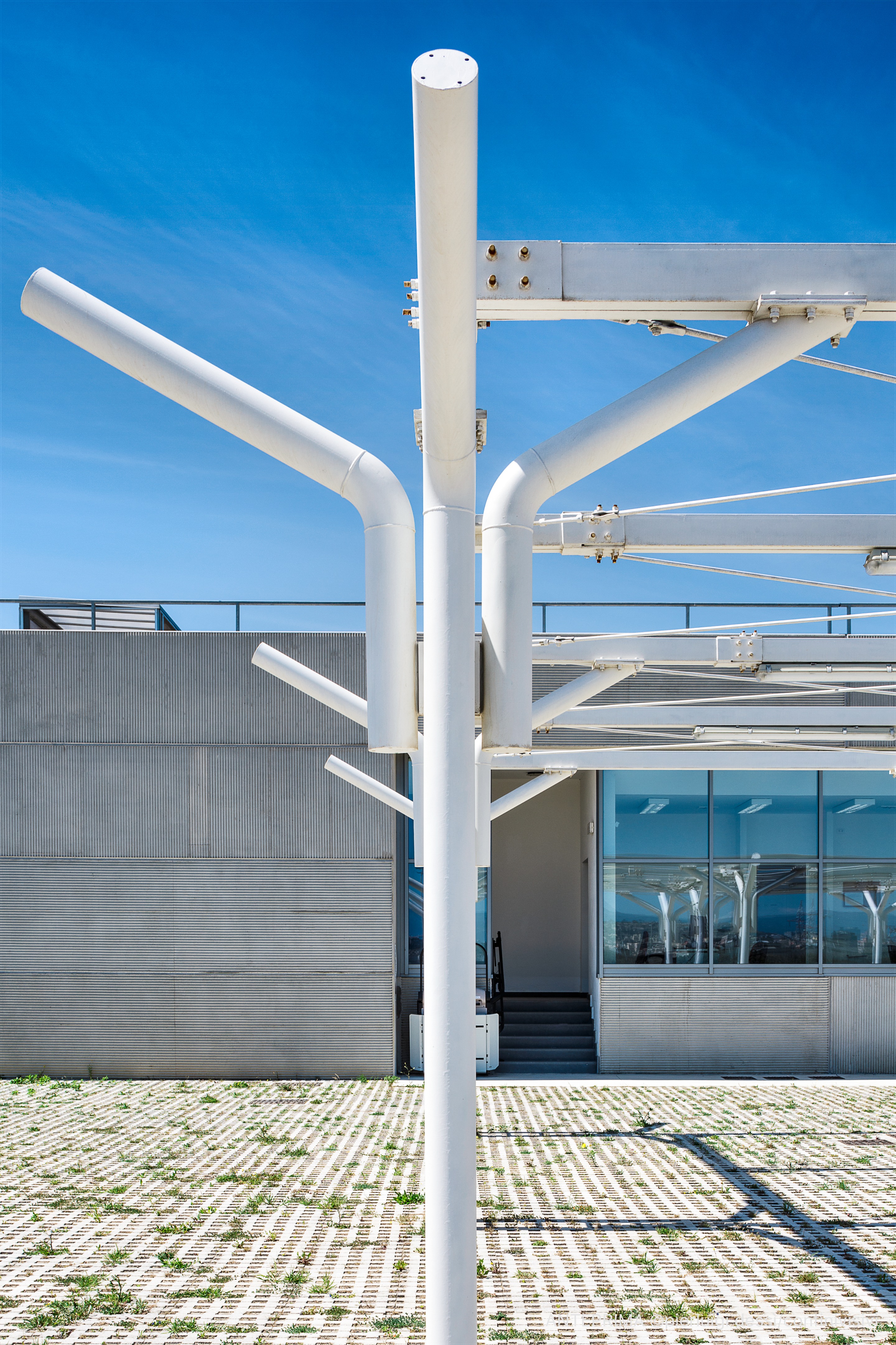 工业风建筑的绿色革新-9