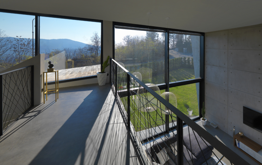 悬浮森林中的透明别墅-73