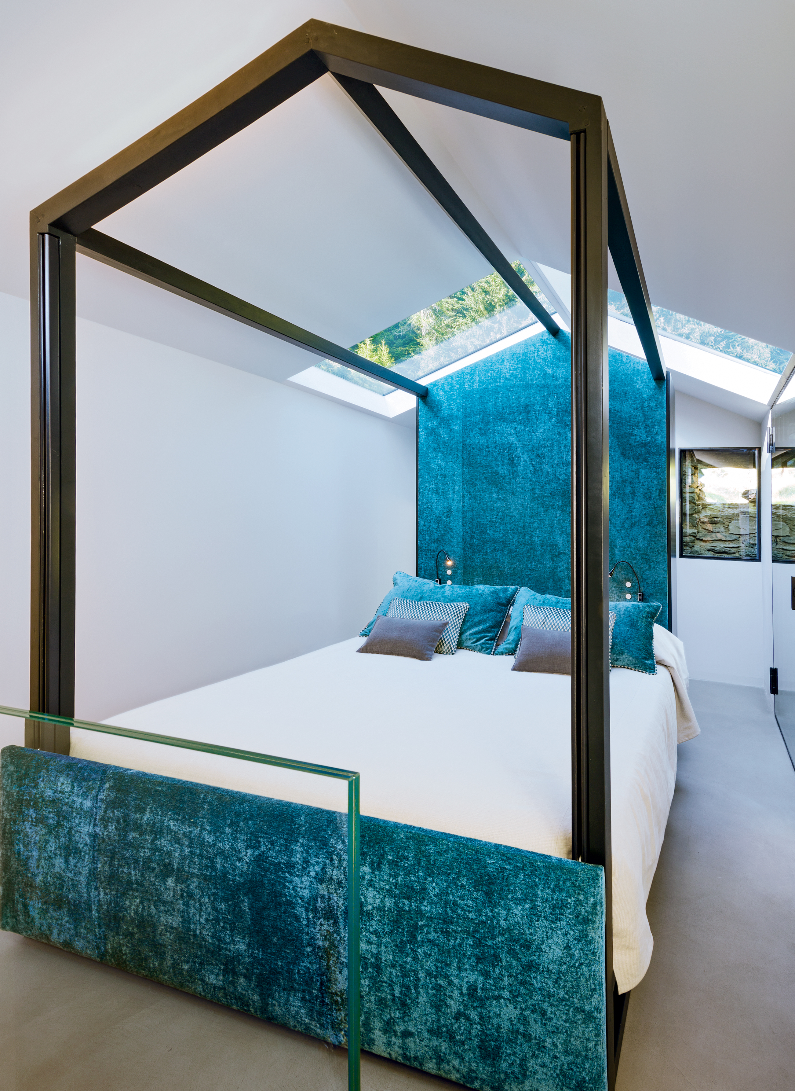 森林中的石头小屋-9