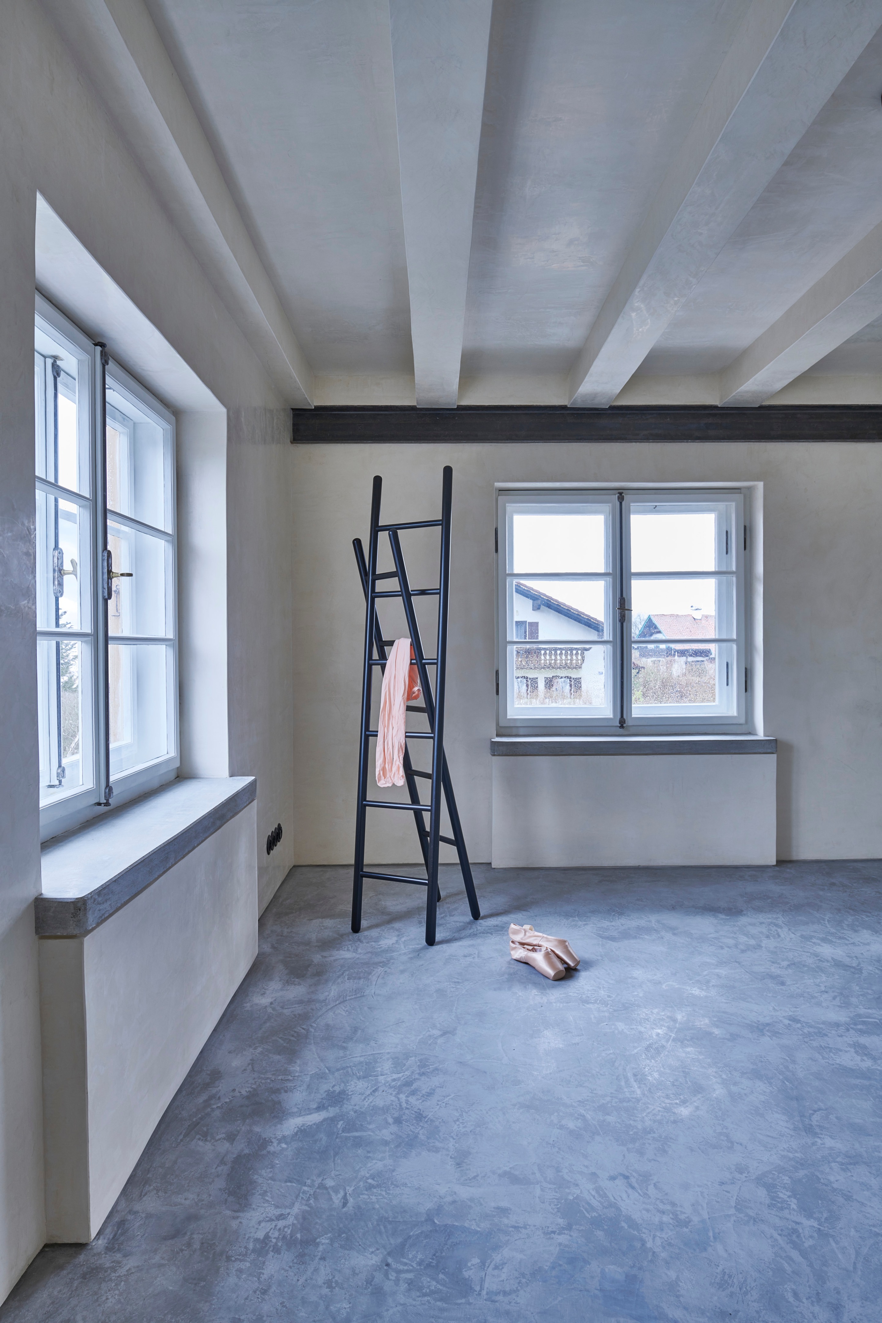 罗马传统工艺重建百年农舍,Timothy Hanghofer 的 7 年杰作-50