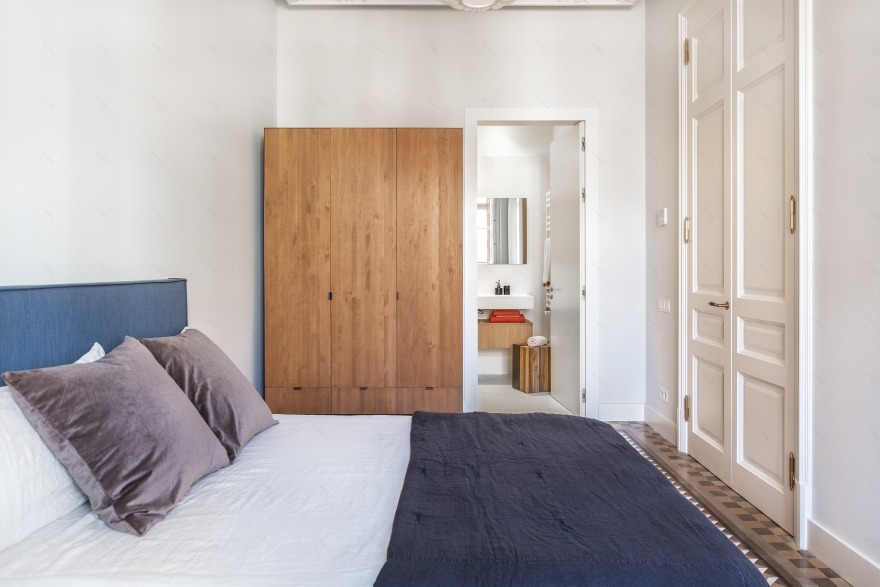 巴塞罗那现代主义建筑中的优雅家居-15