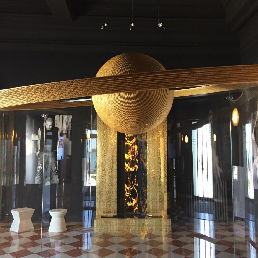 《井中月亮》——历史岛居的室内艺术解读-1