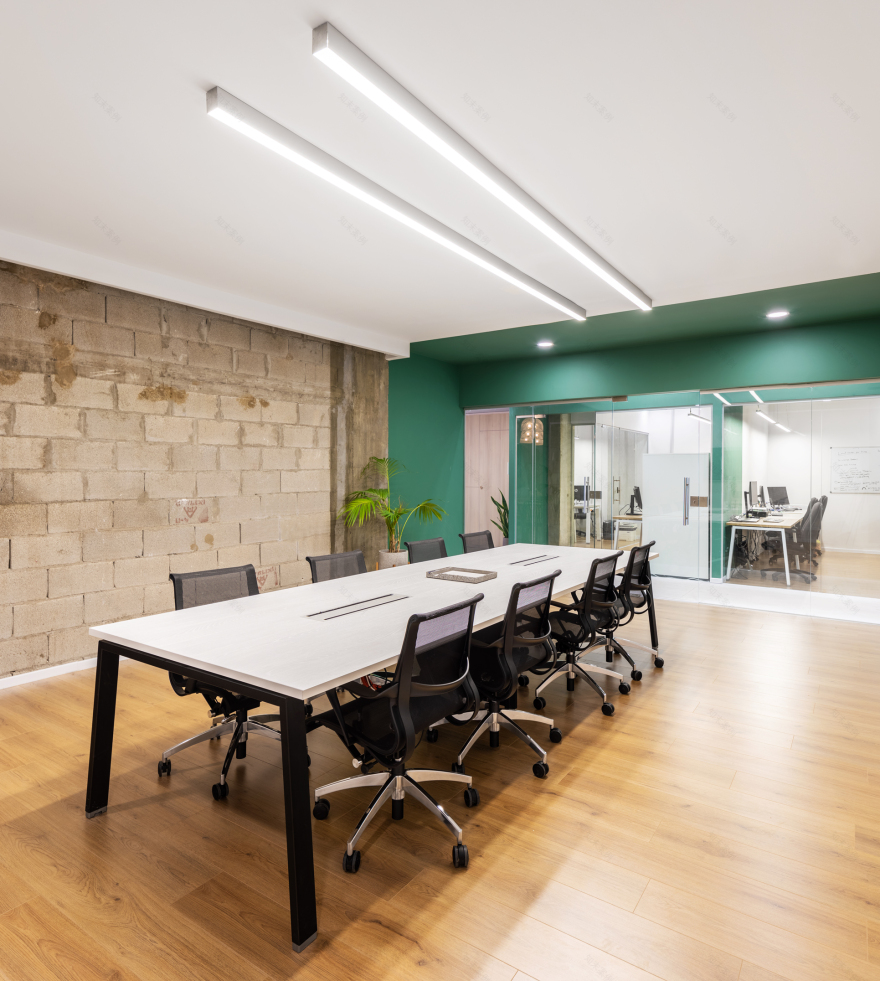 Breezometer 办公空间——绿色创意融入工业遗迹-13