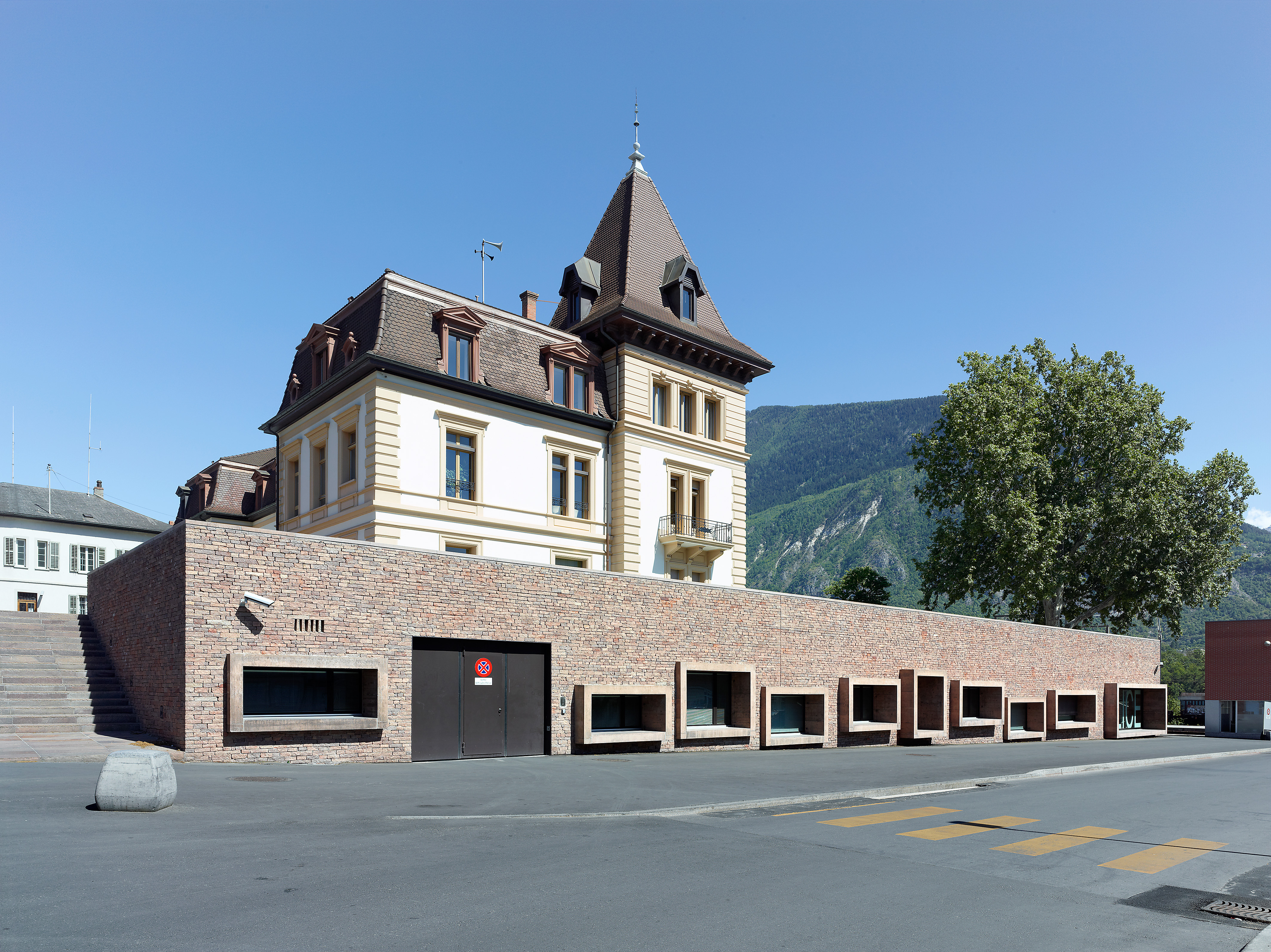 Poste de Police, Sierre-3