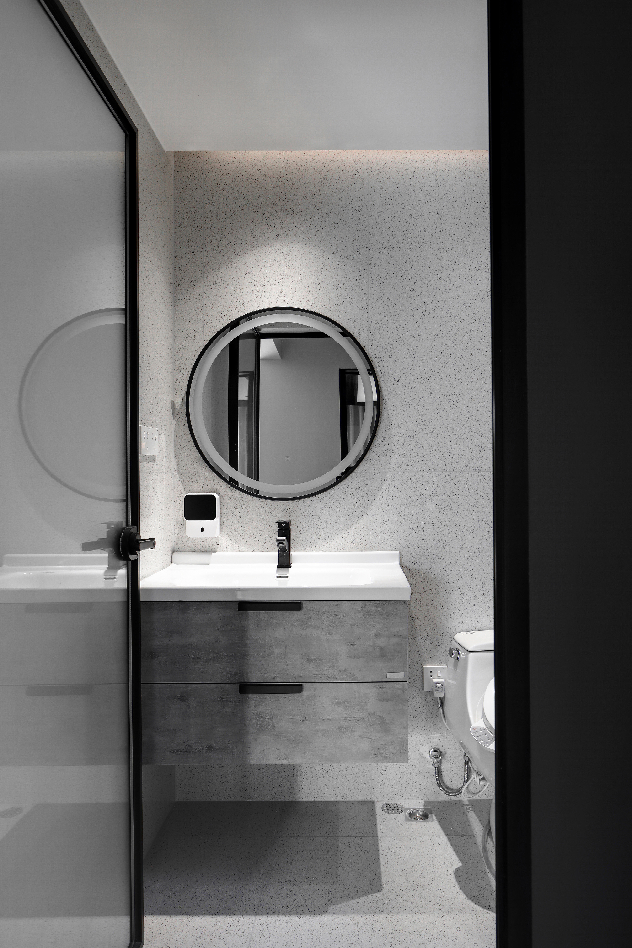 90后夫妻的75m2中性质感两室-21