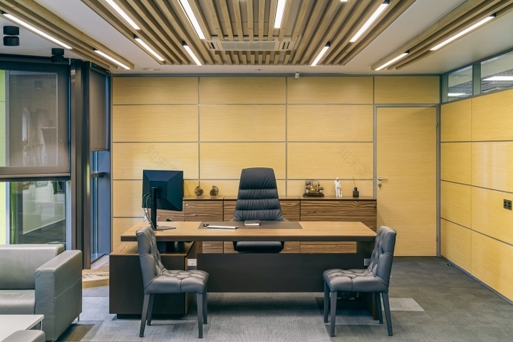 圣彼得堡采石服务公司办公室-4