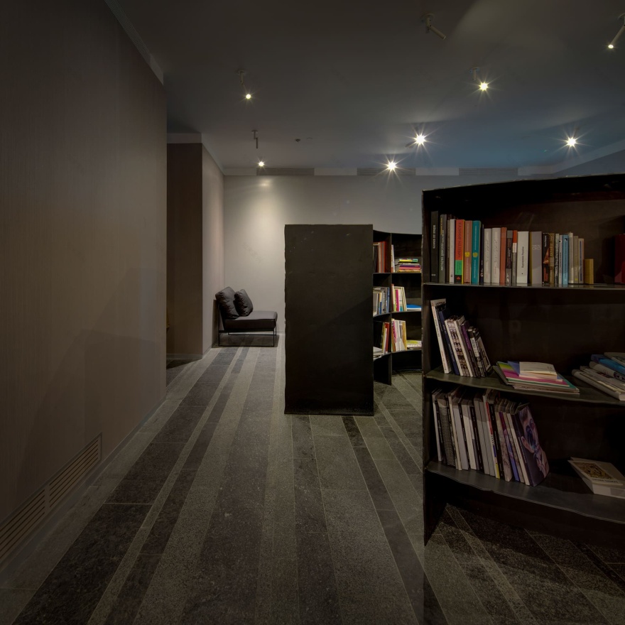 平丘克美术馆当代艺术博物馆图书馆丨乌克兰基辅丨Slava Balbek,Oleg Matushchenko-11