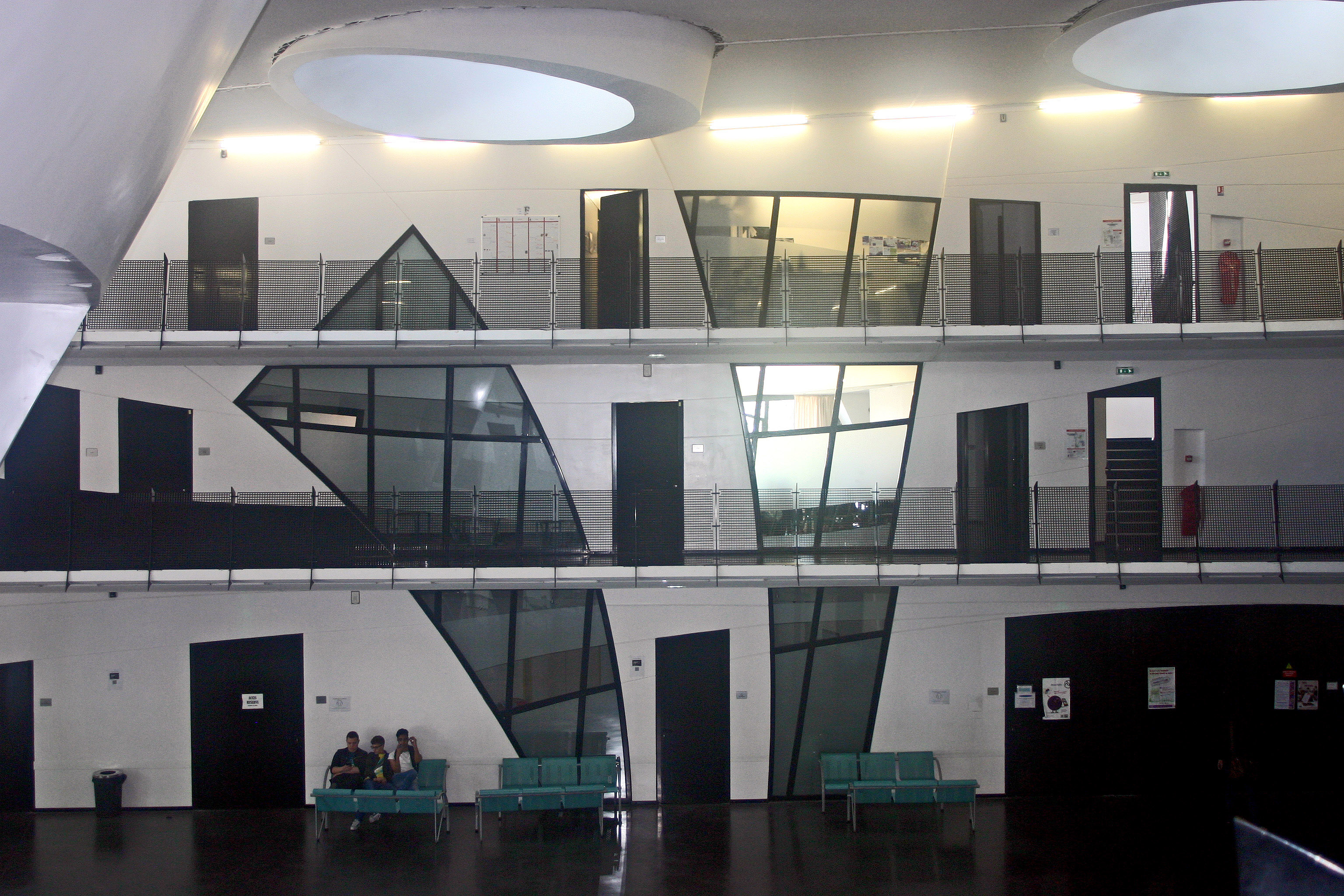 历史与现代共融的校园设计-27