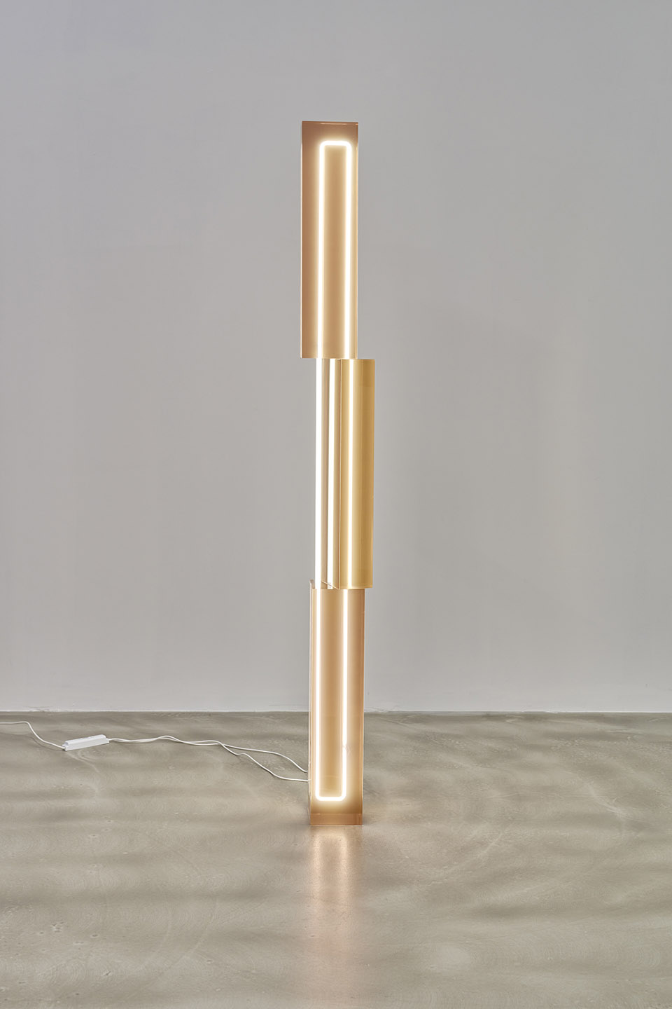 图腾灯具系列/灯光与铸塑树脂的迷人互动-35
