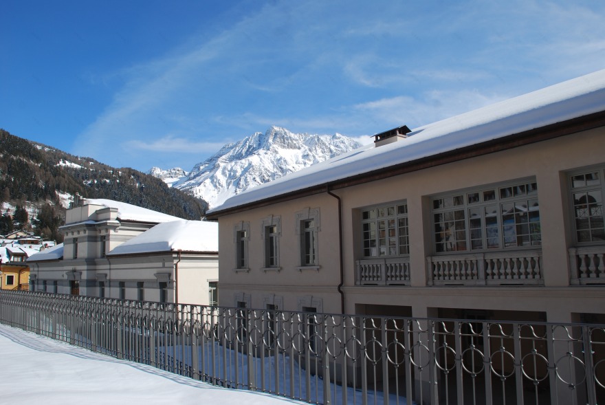 重生之堡 · 意大利 Ponte di Legno 市政厅修复记-0