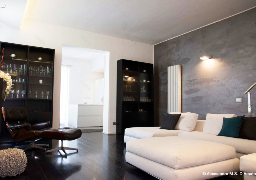 黑白极简,绿意盎然——意大利私人住宅设计-7