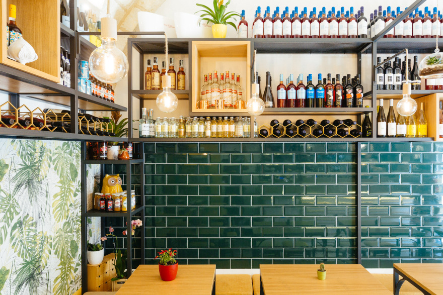 融合传统与现代的普利亚风情小酒馆-7