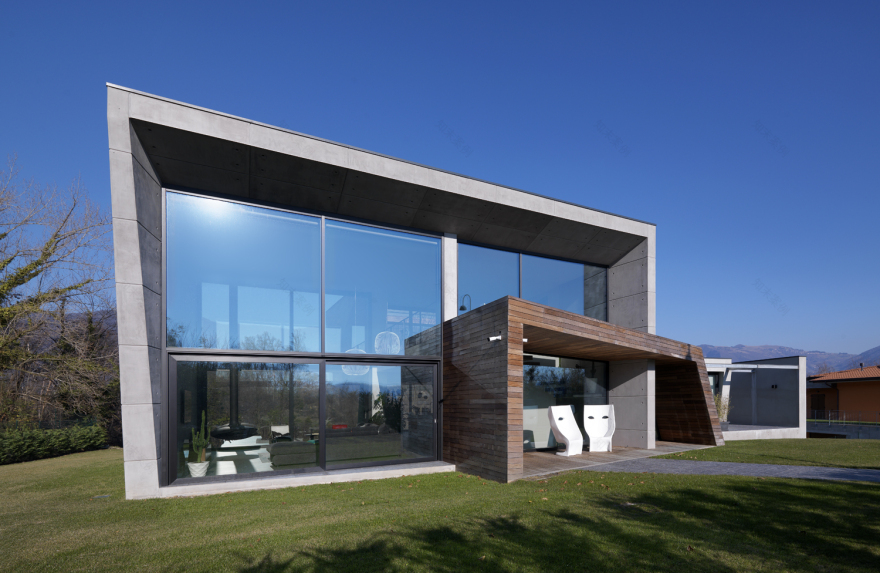 悬浮森林中的透明别墅-23