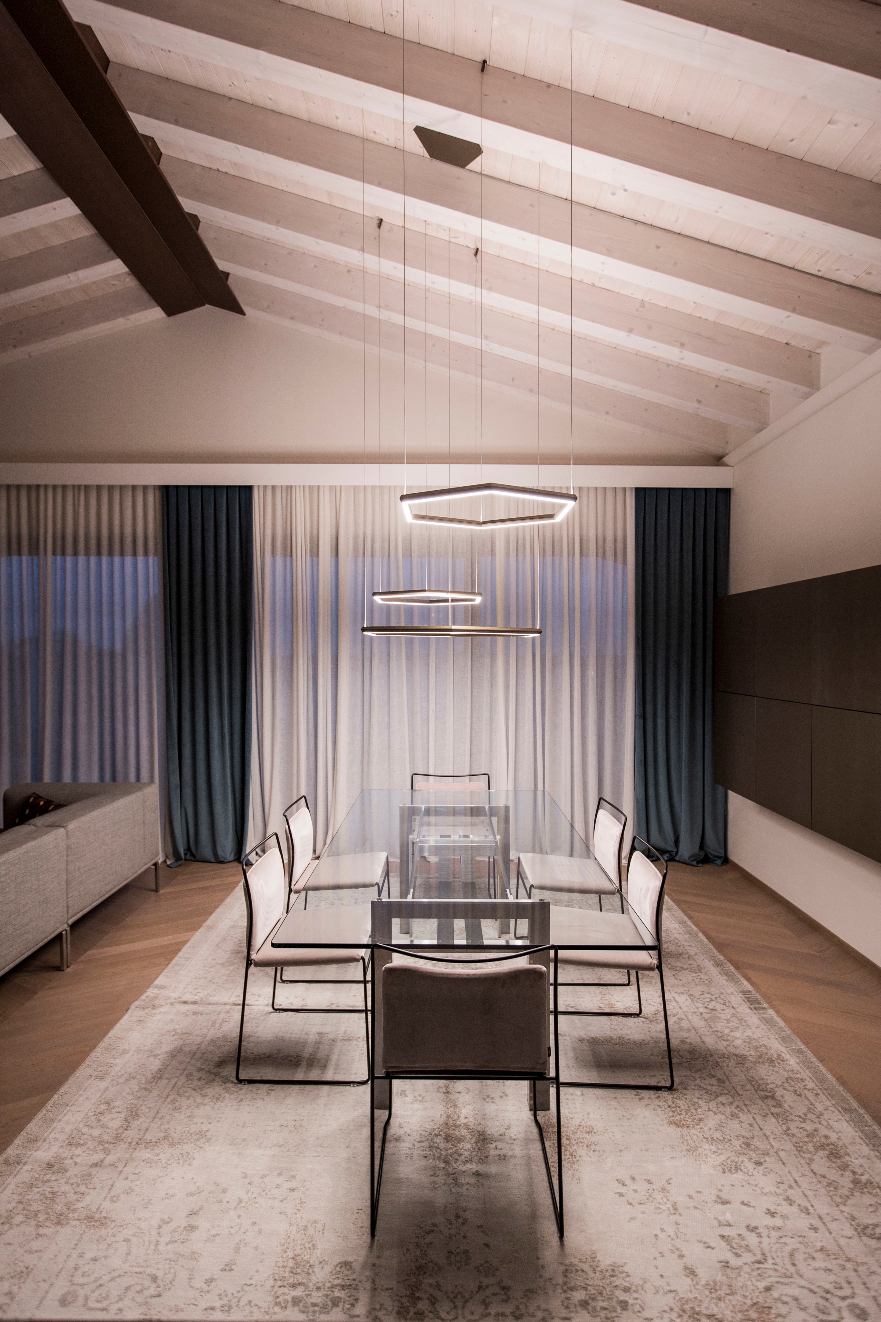 Attico White & Gray-4