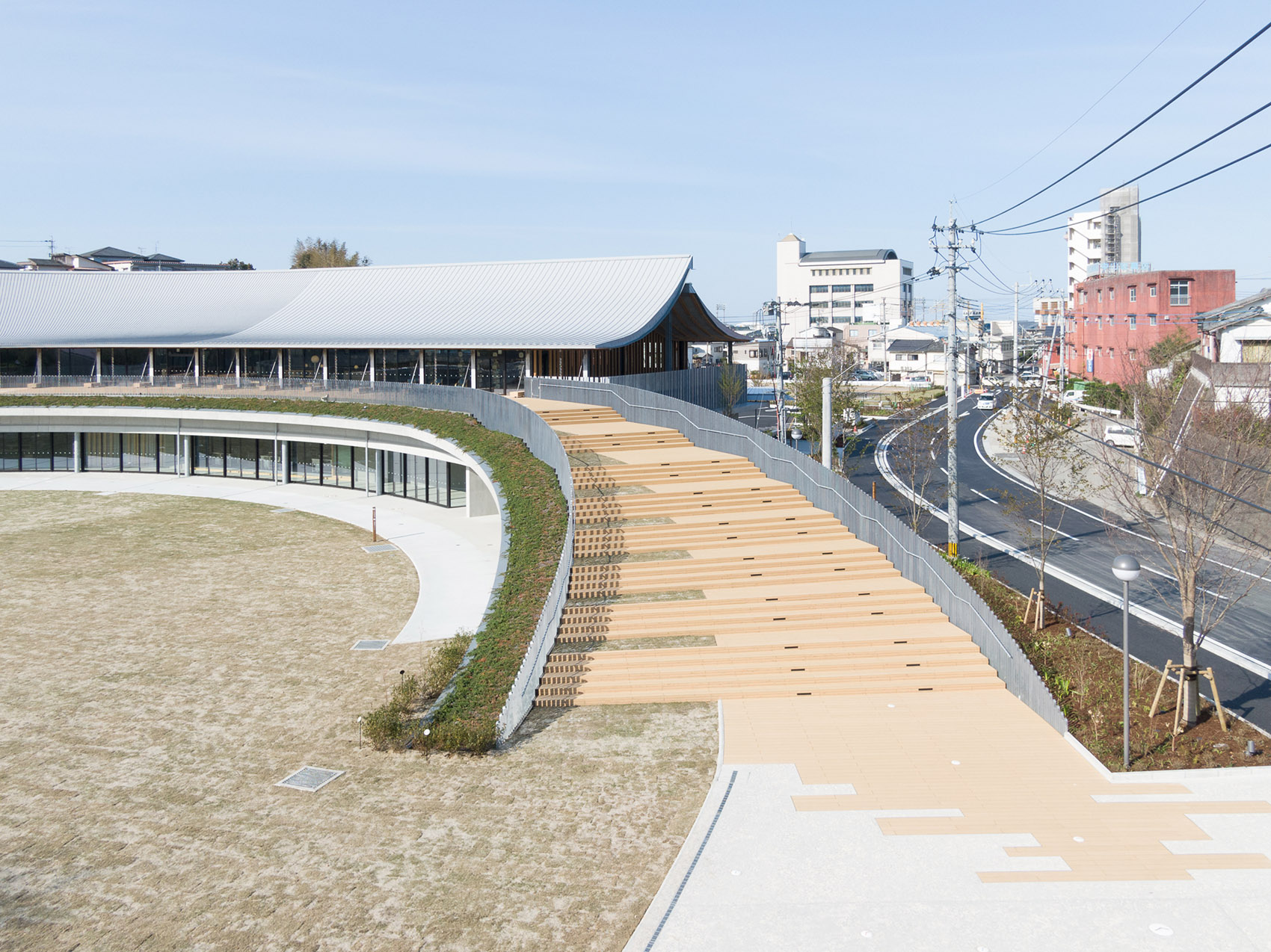 天草市综合设施KOKORASU，日本/环抱开阔庭院的综合设施-23