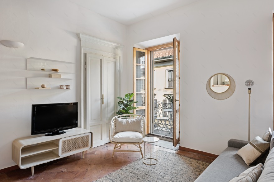 米兰历史公寓的“清新”热带改造-2