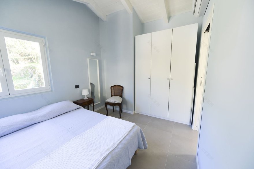 意式简约风的海景度假屋-6