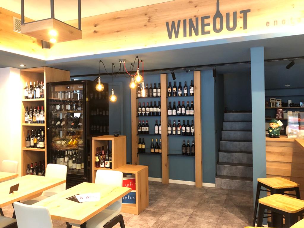 WineOut enoteca 现代工业风格设计丨意大利-3