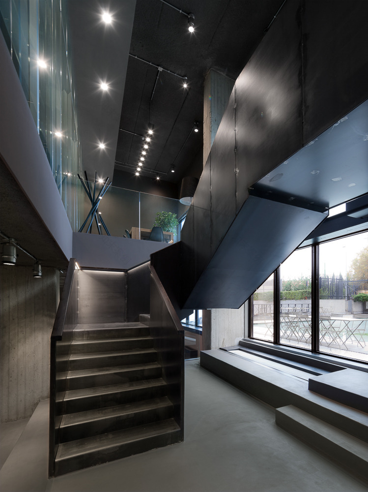 米兰 Widiba 银行总部,90 年代建筑的新生-6