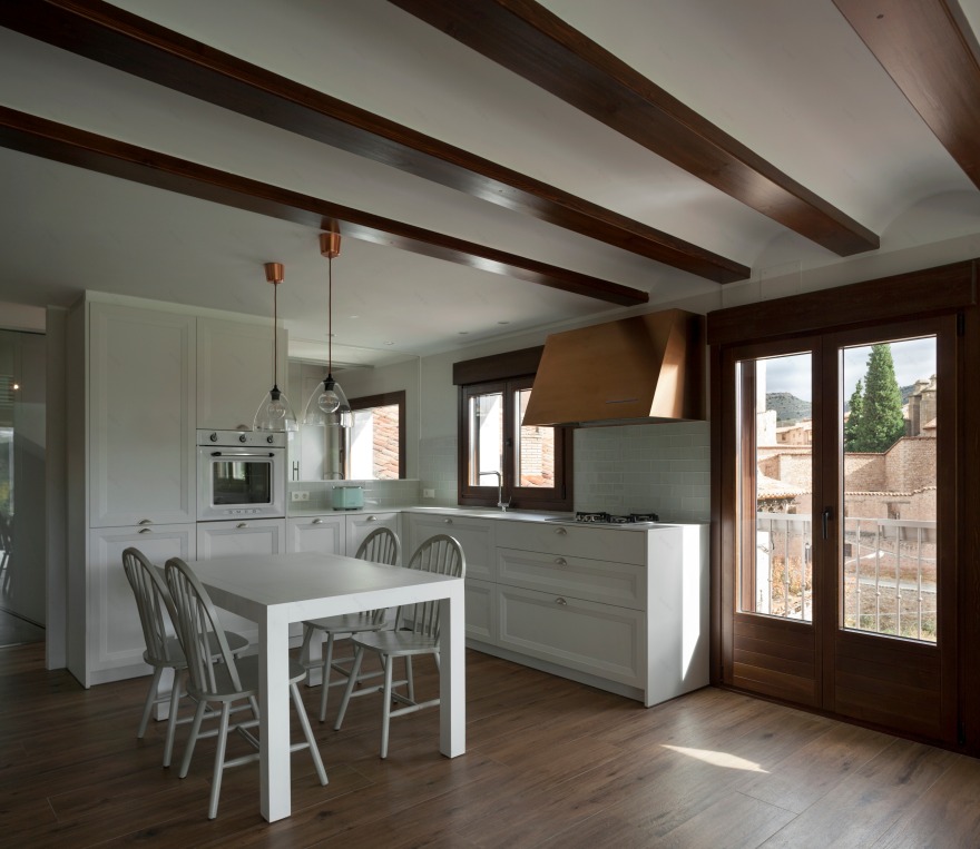 西班牙现代乡村别墅,城堡与果园之间的诗意栖居-13