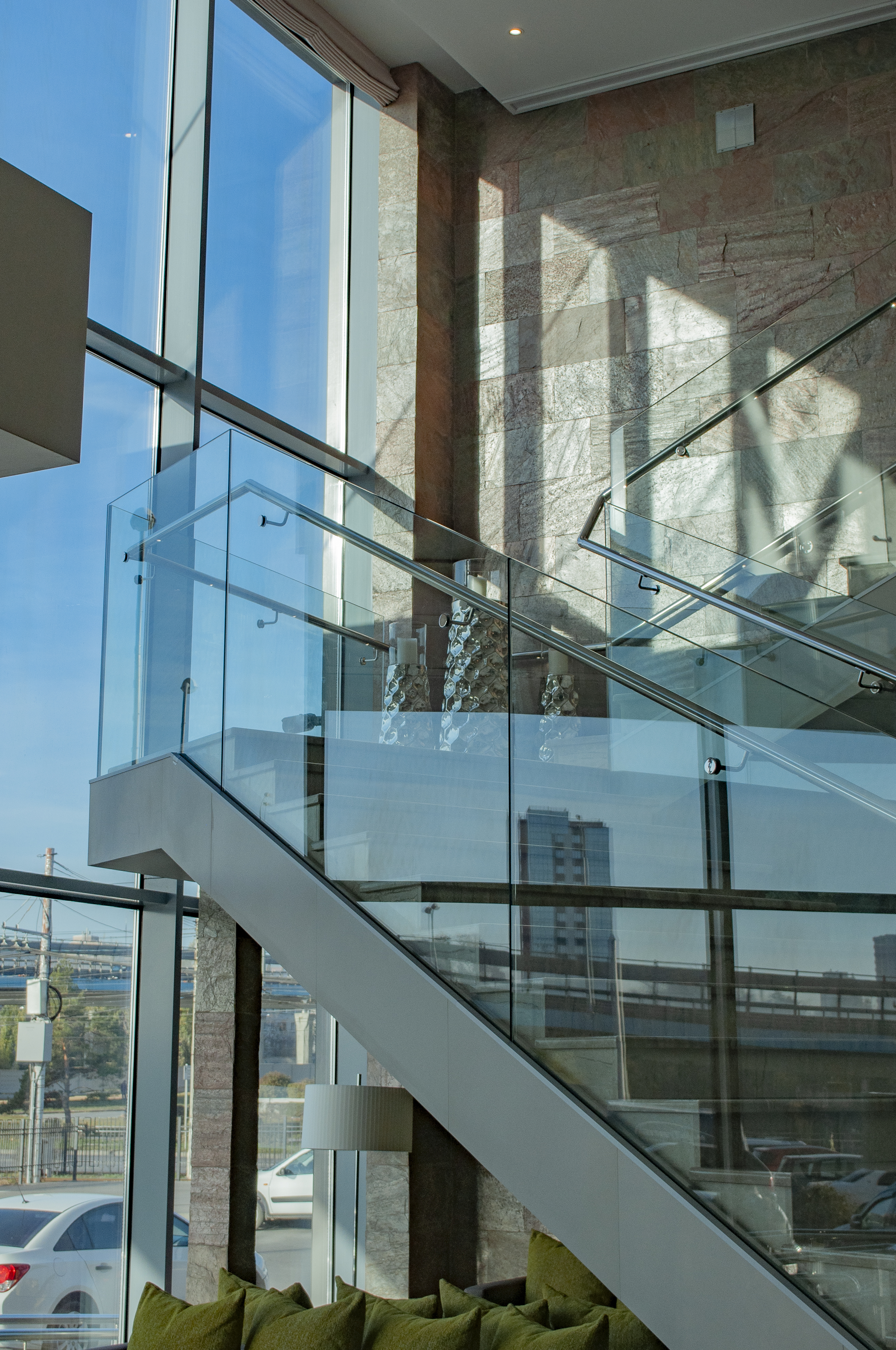 Hilton Garden Inn Lobby-2