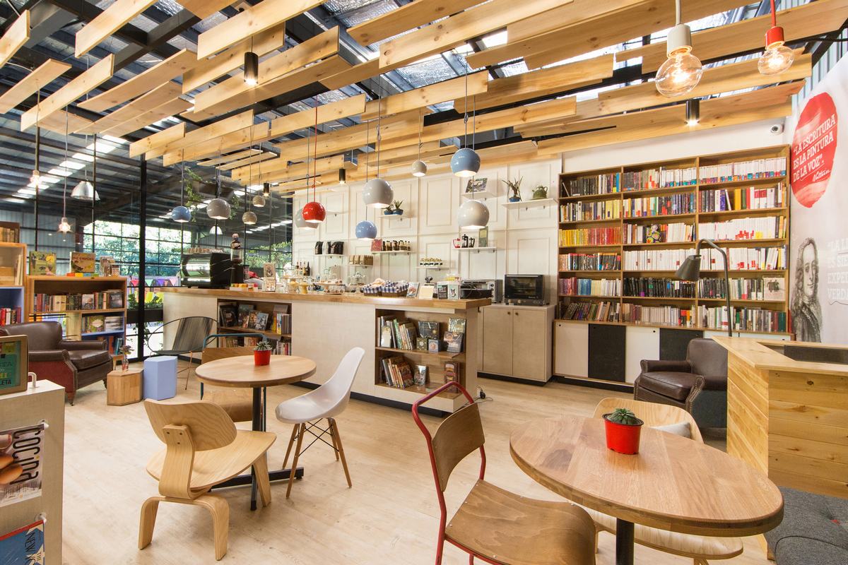 书屋咖啡厅-2