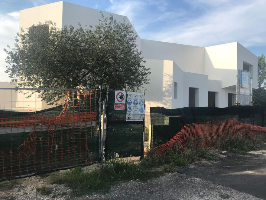 线性白建筑 | 家庭住宅的简约之美-5