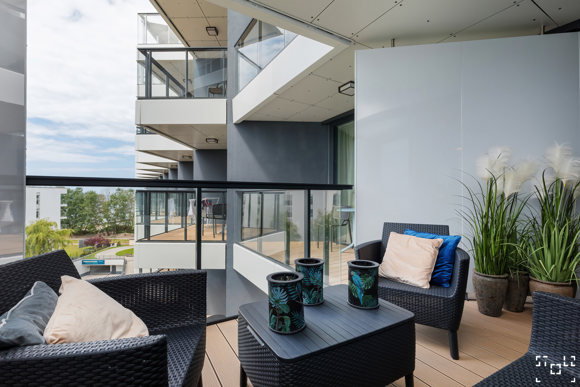 Tomasz Stolz 设计 Seaside 453 公寓，展现现代海滨风尚-10