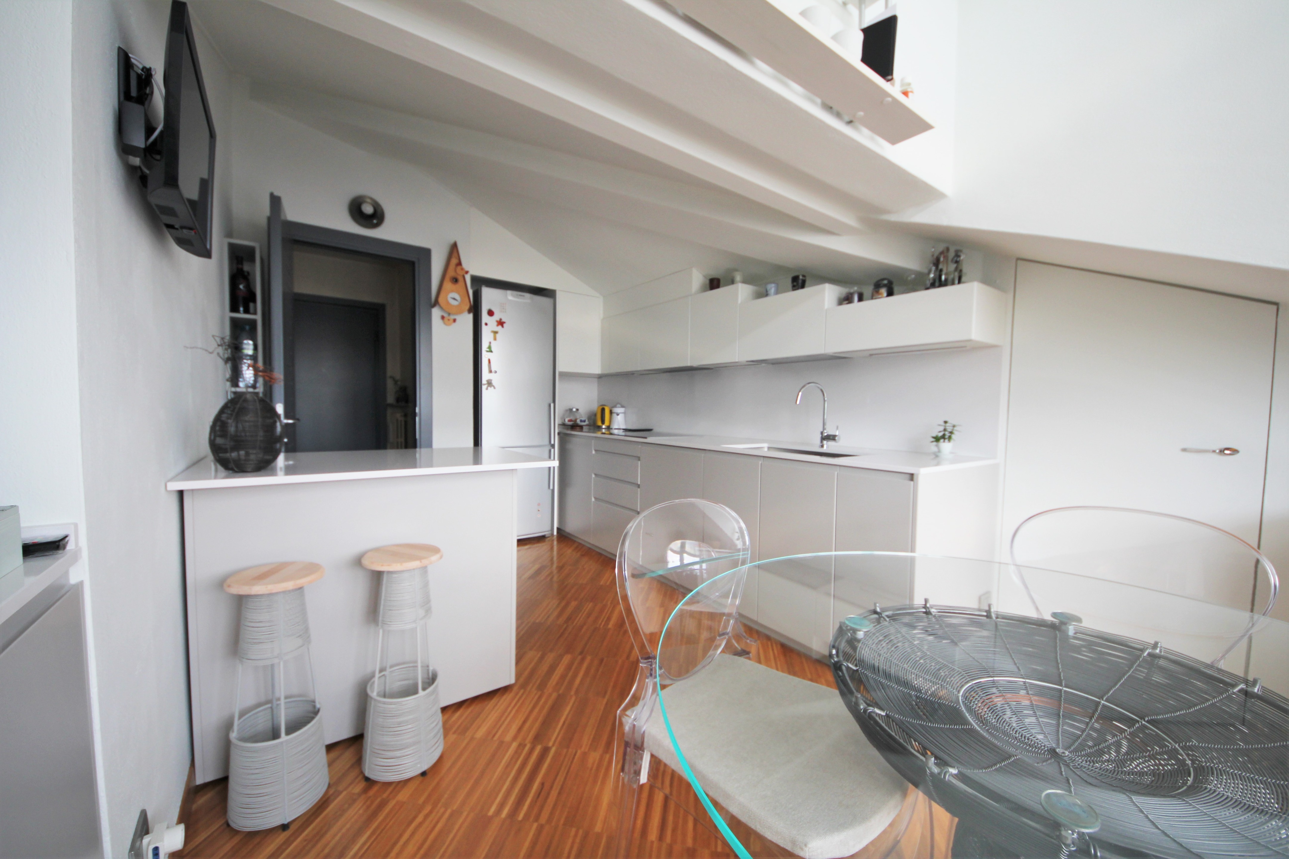 特别规划的顶层公寓厨房翻新项目-1