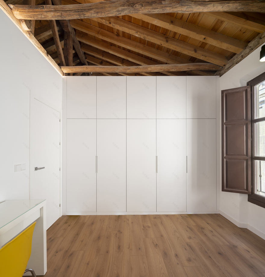 格兰纳达教堂住宅改造-21