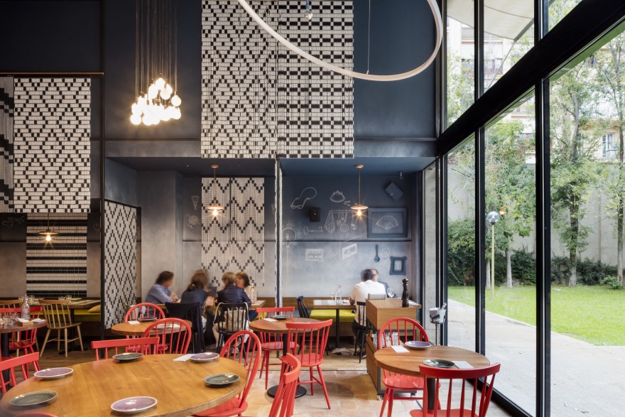 巴塞罗那乡村风情餐厅设计-20