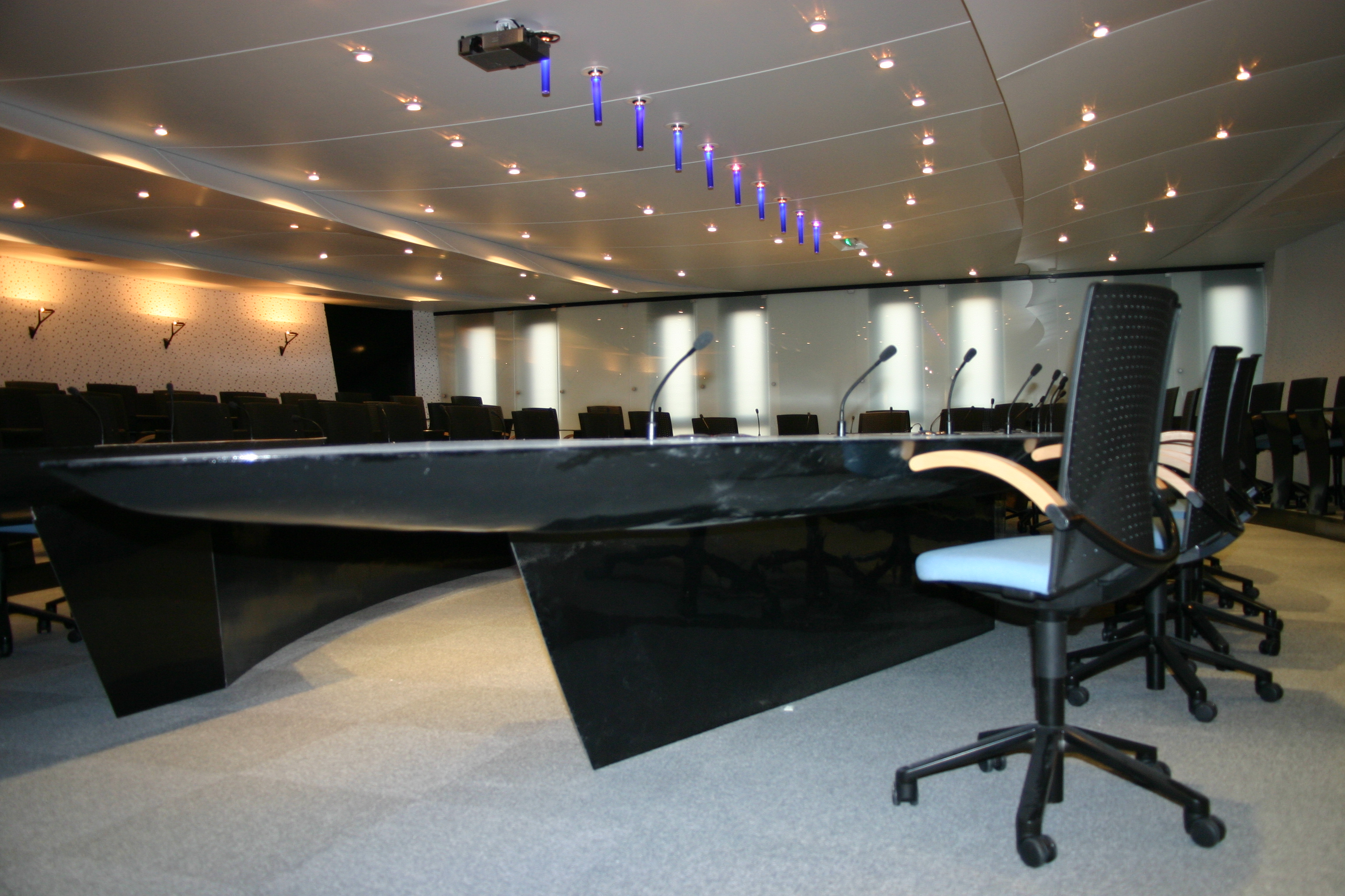 巴黎工会委员会会议室 | 现代与实用的设计-7