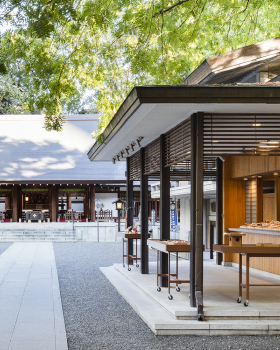 日本东京 Nogi Jinja 甜品店半户外空间设计丨id inc.