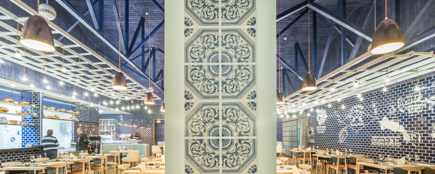 舞动龙虾 · 葡萄牙风情海鲜餐厅设计-12