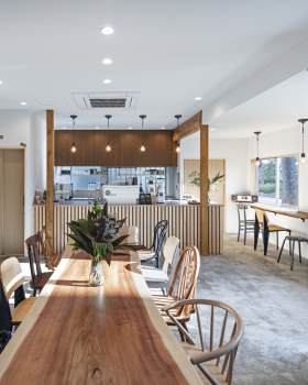 Manabu Okano丨咖啡店丨UPCOFFEE