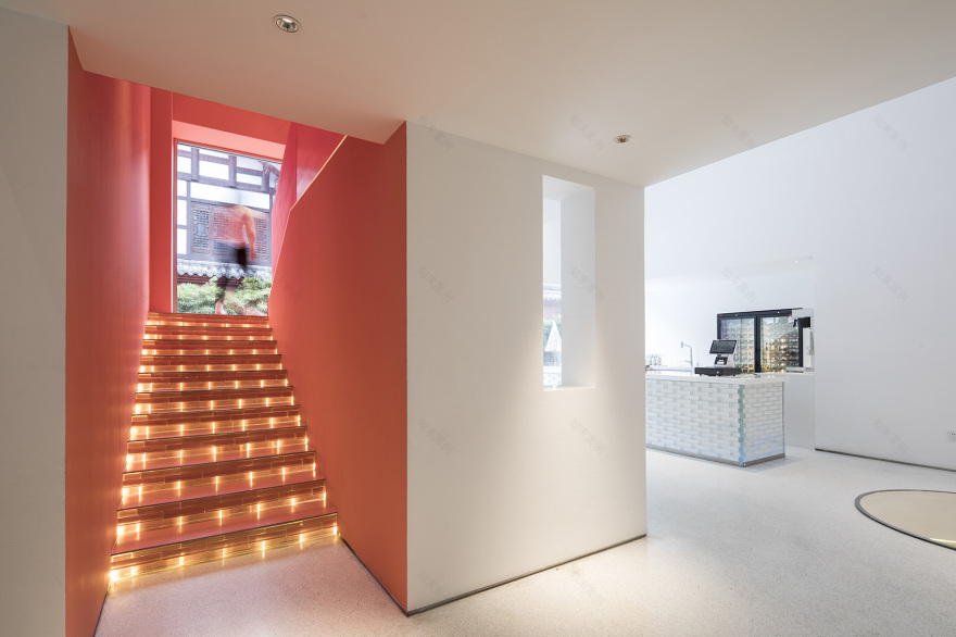 客从何处来 | 成都大慈寺甜品餐厅,红墙对话的拍照空间-17