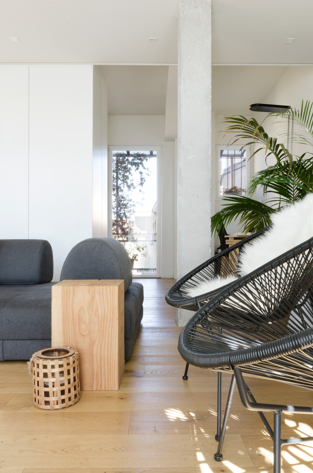 意大利 Padova 市中心的现代复式公寓设计-4