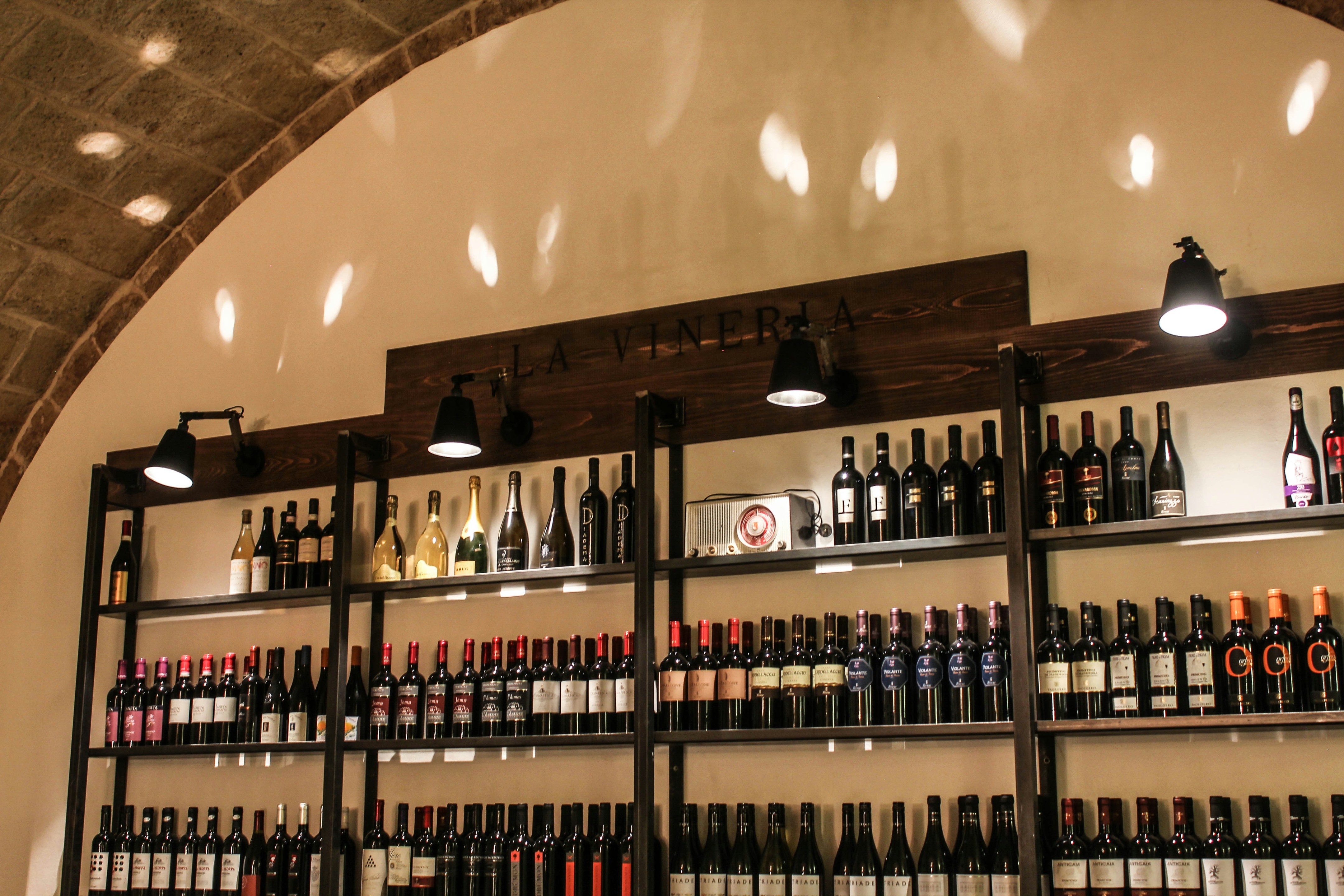 VINARIUS restaurant and wine bar-16