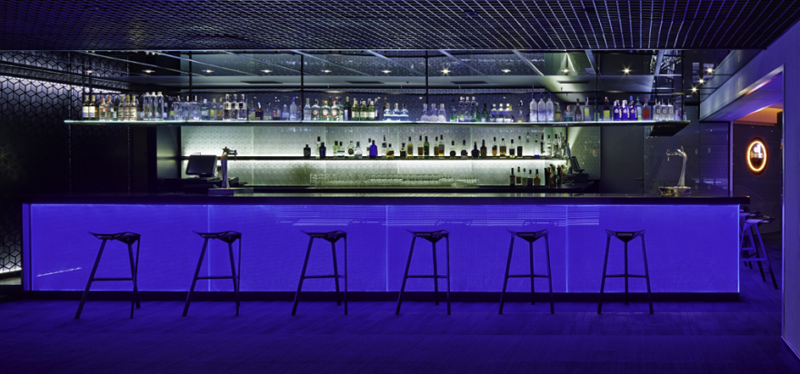 巴塞罗那赌场酒吧的炫目设计-1