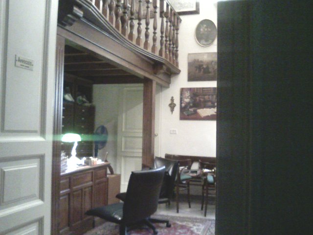 历史建筑中的现代法律工作室设计-0