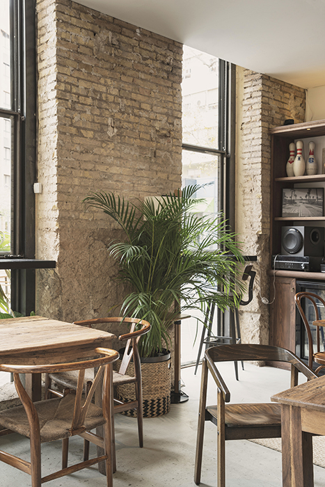 "百汉堡"餐厅 | 温馨环保,空间利用极致-2