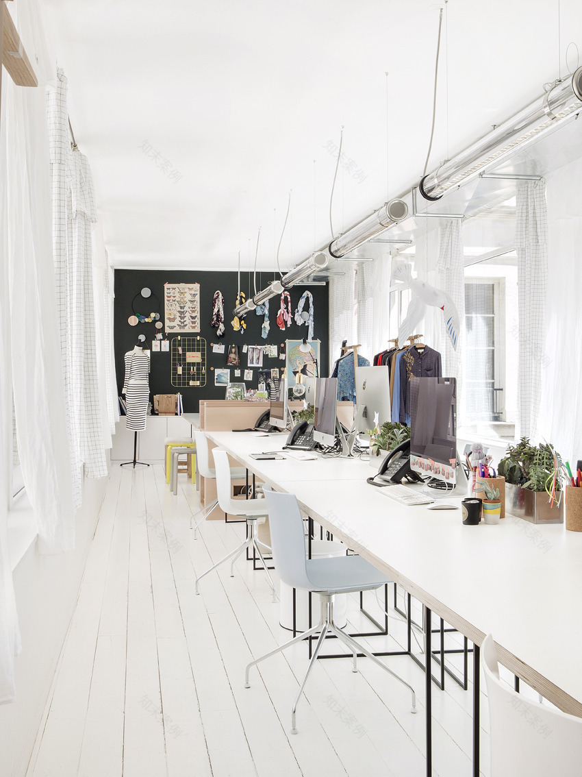 工业风遇上木质温馨,打造独特女性气质办公空间-0