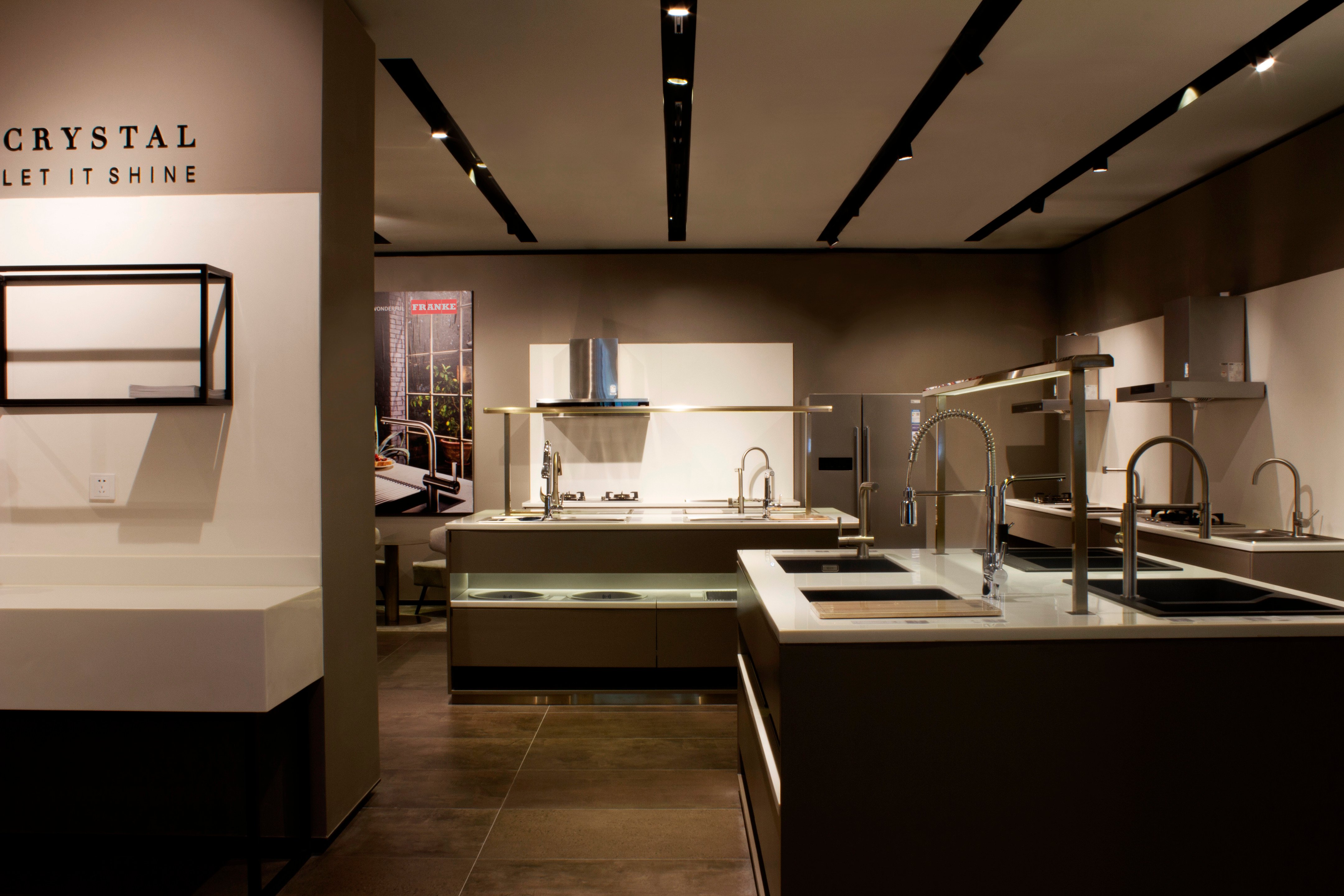 瑞士品质融合亚洲风格，打造温馨设计空间-3