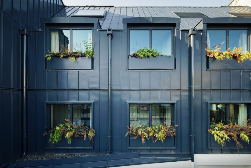 巴黎华莱士酒店,蓝调金属魅力与自然光的完美结合-30