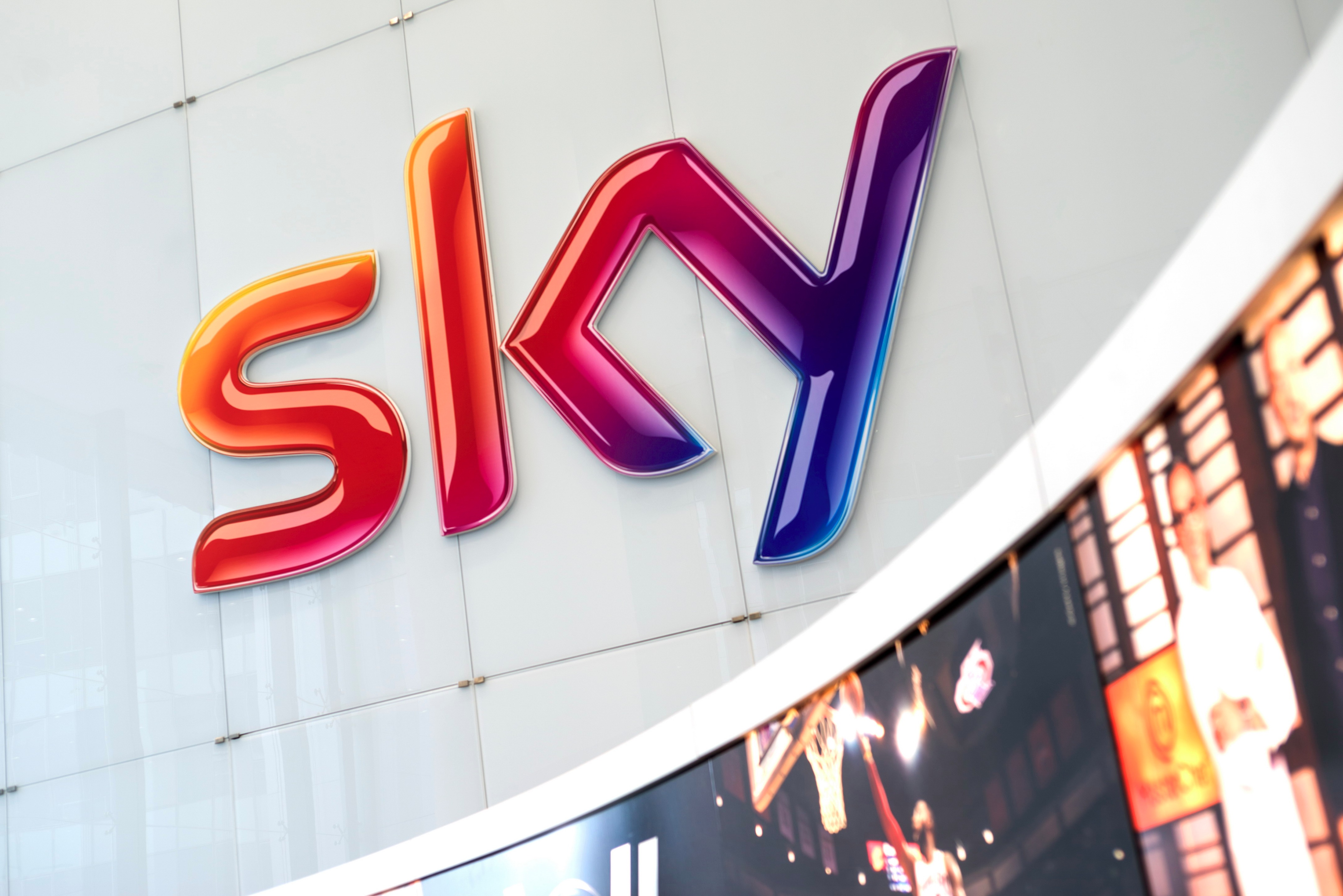 米兰 Sky 总部室内设计 | 绿色环保、高科技创新的现代办公空间-19