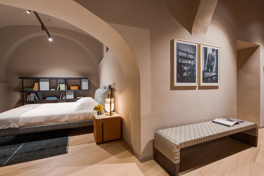 波尔特罗纳·弗劳展厅-55