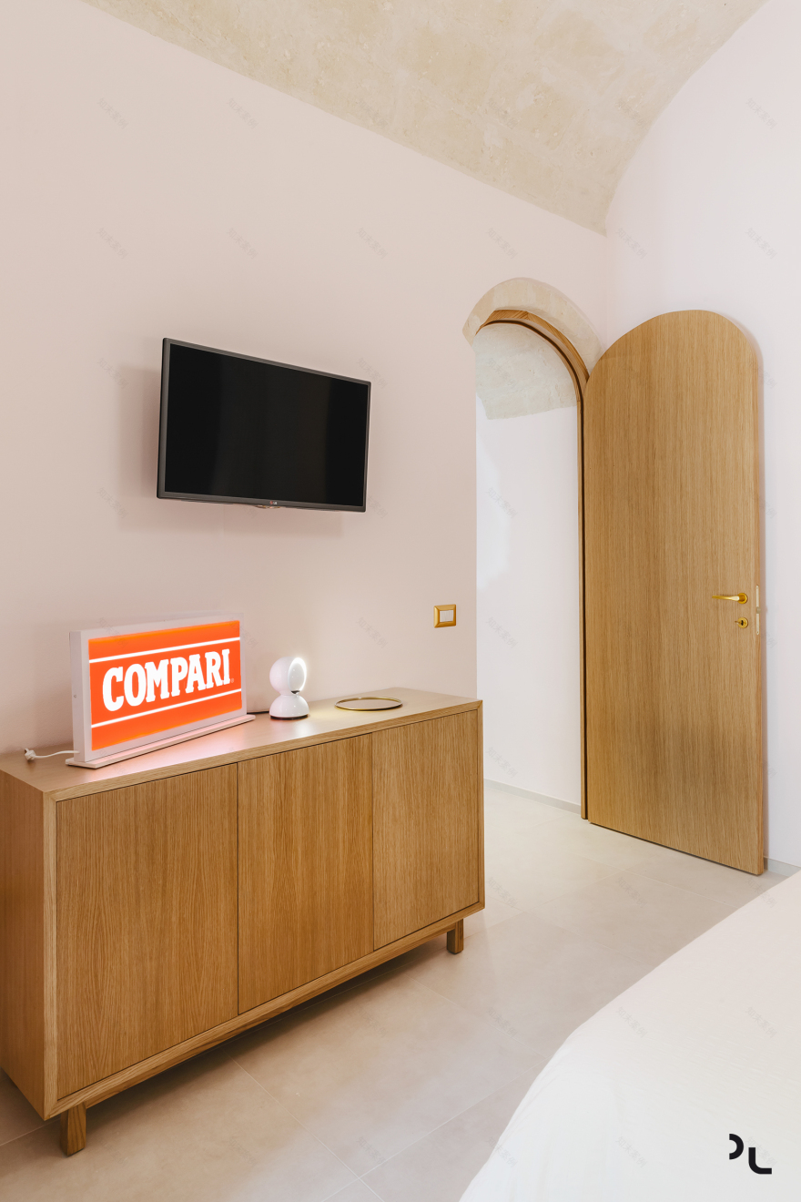 蜕变之居 · 米兰 70 年代风格的 Mimì别墅-24