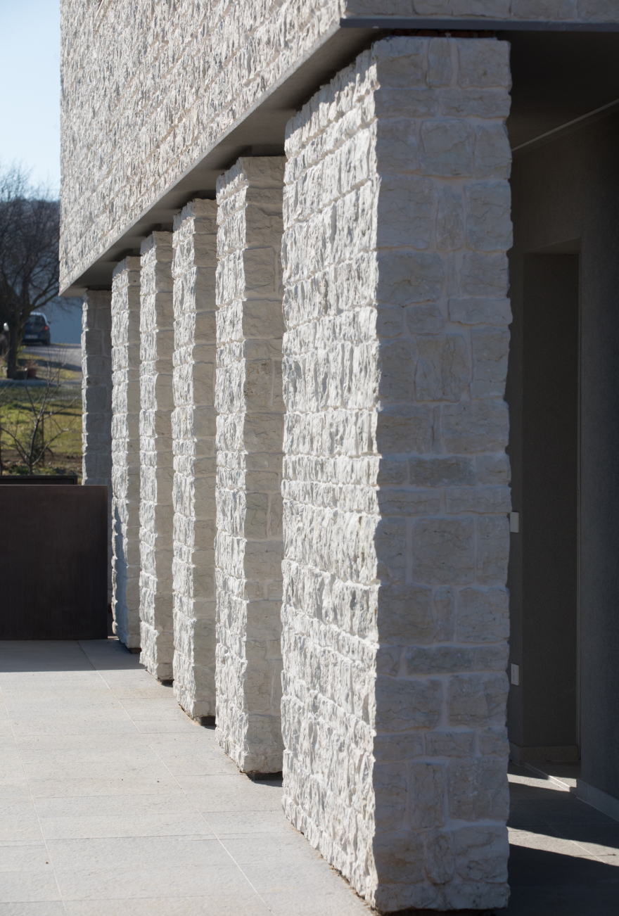 意大利乡村别墅 MK,融入自然的纯净设计-16